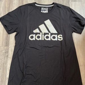 Adidas Tee Size M